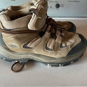 Nevados hiking boots women’s size 7.5 gently used a few times